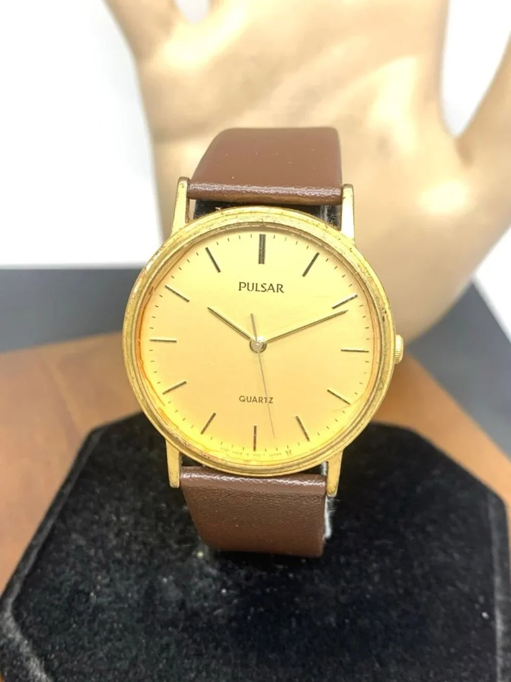 Pulsar Men's Watch V501-8A00 Vintage Quartz Gold Dial Brown Leather Strap 32.5mm